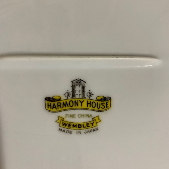 Wembley by Harmony House 14" Oval Serving Platter - Picture 5 of 10